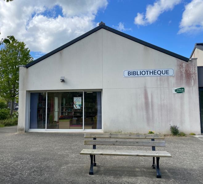 Bibliotheque-de-Lantic04-2024-13